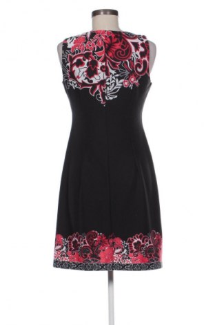 Рокля Ronni Nicole, Размер M, Цвят Многоцветен, Цена 5,62 €