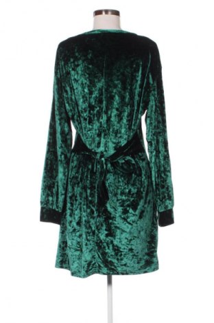 Рокля SHEIN, Размер XL, Цвят Зелен, Цена 9,71 €