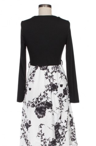 Рокля SHEIN, Размер M, Цвят Многоцветен, Цена 37,83 €