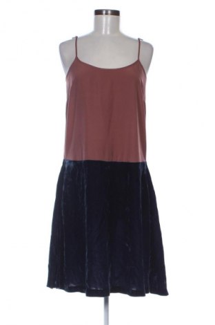 Рокля Stefanel, Размер M, Цвят Многоцветен, Цена 19,94 €