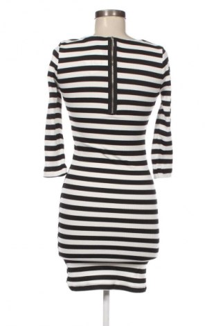 Sukienka Stradivarius, Rozmiar S, Kolor Kolorowy, Cena 8,99 zł