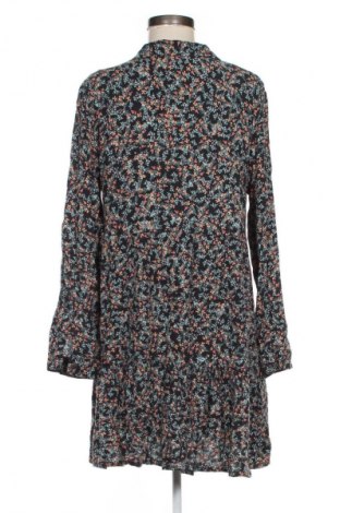 Рокля Superdry, Размер L, Цвят Многоцветен, Цена 25,05 €