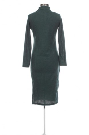 Рокля Terranova, Размер M, Цвят Зелен, Цена 7,66 €
