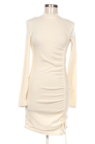 Рокля Terranova, Размер M, Цвят Екрю, Цена 11,24 €