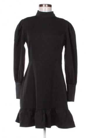 Рокля Trendyol, Размер M, Цвят Черен, Цена 16,51 €