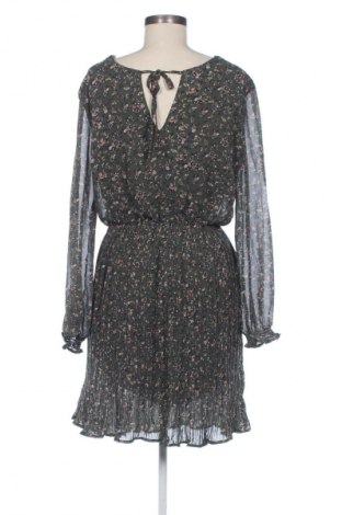 Ruha Unbranded, Méret M, Szín Sokszínű, Ár 3 499 Ft