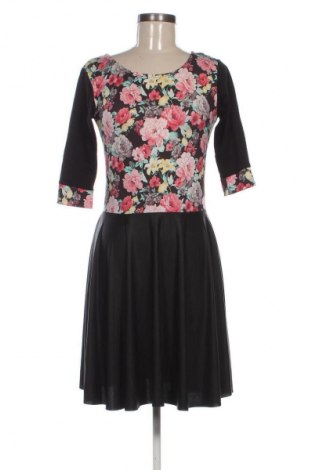 Рокля Unbranded, Размер M, Цвят Многоцветен, Цена 9,71 €