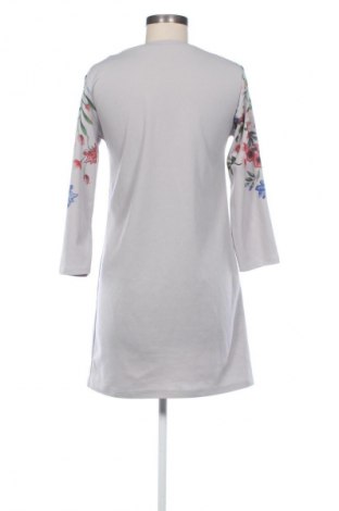 Рокля Unbranded, Размер M, Цвят Многоцветен, Цена 4,14 €