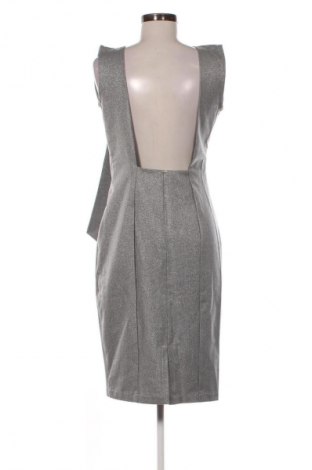 Рокля Unbranded, Размер M, Цвят Сребрист, Цена 19,97 €