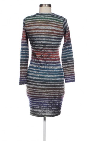 Šaty  Unbranded, Velikost M, Barva Vícebarevné, Cena  230,00 Kč