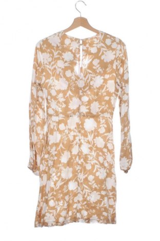 Рокля United Colors Of Benetton, Размер M, Цвят Многоцветен, Цена 11,24 €