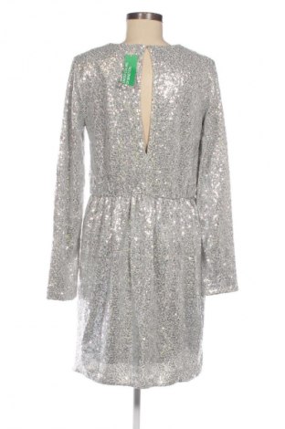 Kleid United Colors Of Benetton, Größe M, Farbe Silber, Preis 30,99 €