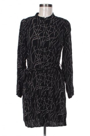 Рокля VILA, Размер M, Цвят Многоцветен, Цена 9,20 €