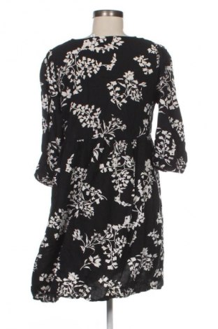 Рокля VILA, Размер L, Цвят Многоцветен, Цена 12,27 €