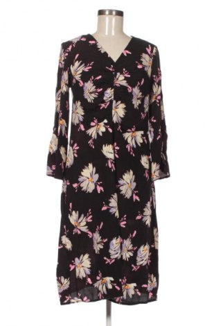 Рокля Vero Moda, Размер M, Цвят Многоцветен, Цена 8,18 €