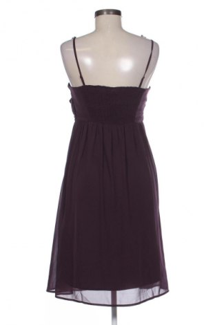 Kleid Vero Moda, Größe M, Farbe Lila, Preis 12,99 €