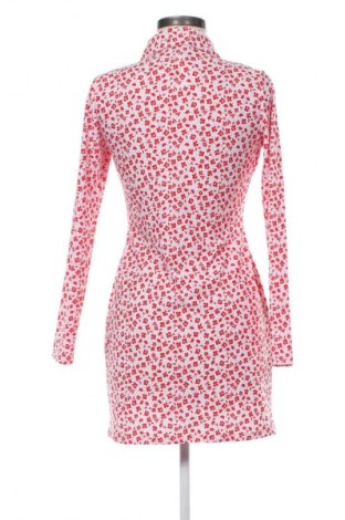 Рокля Wednesday's Girl, Размер M, Цвят Многоцветен, Цена 30,89 €