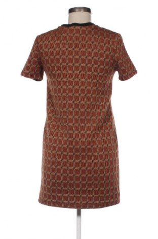 Рокля Zara, Размер M, Цвят Многоцветен, Цена 8,69 €