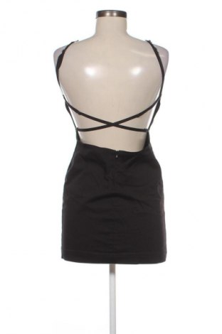 Рокля Zara, Размер M, Цвят Черен, Цена 13,81 €