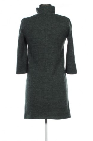 Рокля Zara, Размер S, Цвят Зелен, Цена 14,00 €