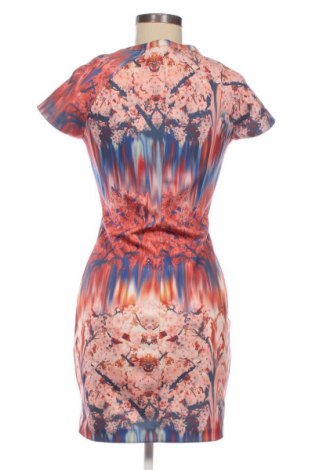 Рокля Zara, Размер M, Цвят Многоцветен, Цена 14,31 €