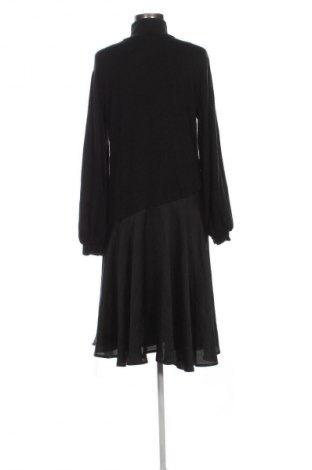 Šaty  Zara, Velikost L, Barva Černá, Cena  519,00 Kč