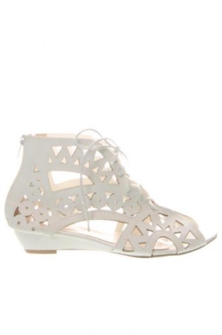 Σανδάλια Unbranded, Μέγεθος 39, Χρώμα Λευκό, Τιμή 29,99 €