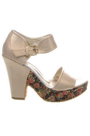 Σανδάλια Unbranded, Μέγεθος 38, Χρώμα  Μπέζ, Τιμή 26,00 €