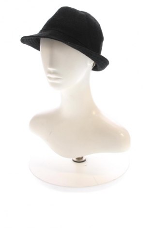 Čepice  H&M Divided, Barva Černá, Cena  189,00 Kč