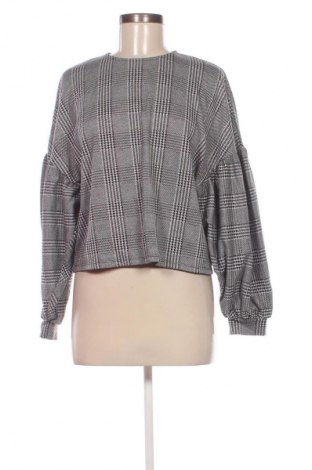 Дамска блуза Bershka, Размер S, Цвят Многоцветен, Цена 3,57 €