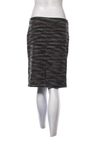 Пола Unbranded, Размер M, Цвят Многоцветен, Цена 2,04 €