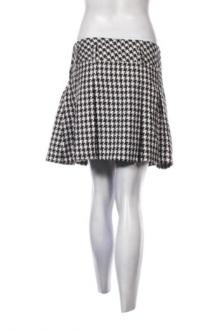 Пола Unbranded, Размер M, Цвят Черен, Цена 2,04 €