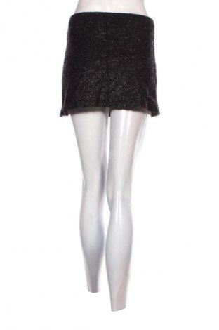 Пола Unbranded, Размер S, Цвят Черен, Цена 2,04 €