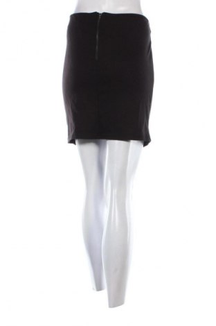 Пола Amisu, Размер M, Цвят Черен, Цена 2,55 €