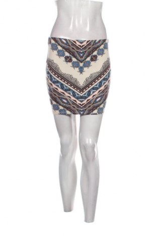 Пола Bershka, Размер M, Цвят Многоцветен, Цена 2,04 €