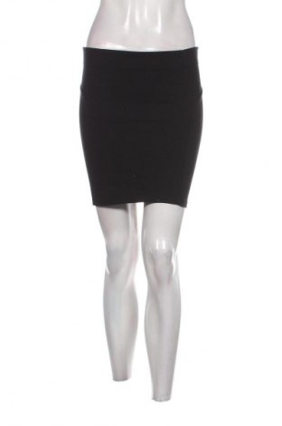 Φούστα Bershka, Μέγεθος L, Χρώμα Μαύρο, Τιμή 1,99 €