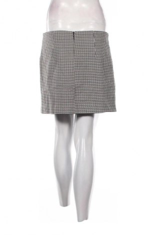 Пола Mango, Размер M, Цвят Многоцветен, Цена 2,04 €