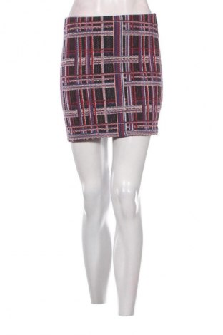 Пола Reserved, Размер M, Цвят Многоцветен, Цена 2,04 €