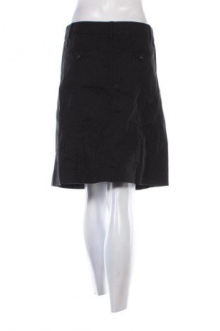 Пола S.Oliver, Размер S, Цвят Черен, Цена 2,04 €