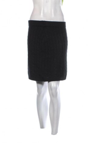 Пола SHEIN, Размер M, Цвят Черен, Цена 2,04 €