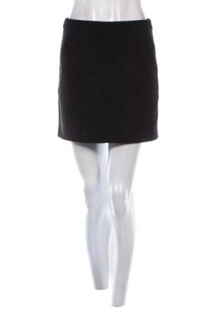 Пола Vero Moda, Размер S, Цвят Черен, Цена 2,04 €