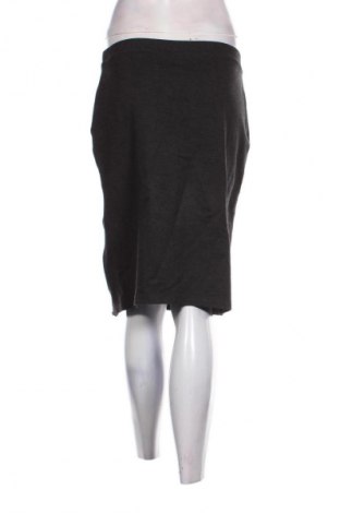 Пола Yessica, Размер S, Цвят Черен, Цена 2,04 €