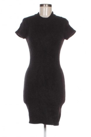 Šaty  H&M Divided, Velikost S, Barva Černá, Cena  99,00 Kč