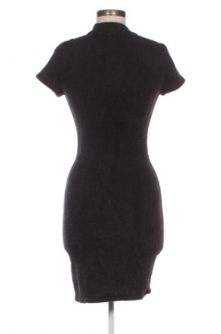 Šaty  H&M Divided, Velikost S, Barva Černá, Cena  99,00 Kč