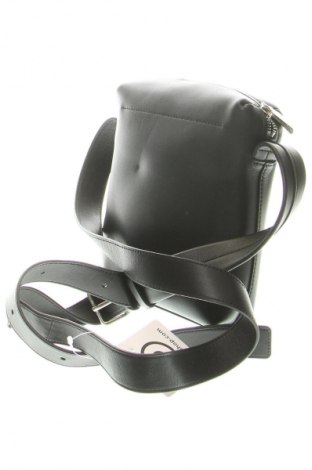Tasche Calvin Klein, Farbe Schwarz, Preis 144,99 €