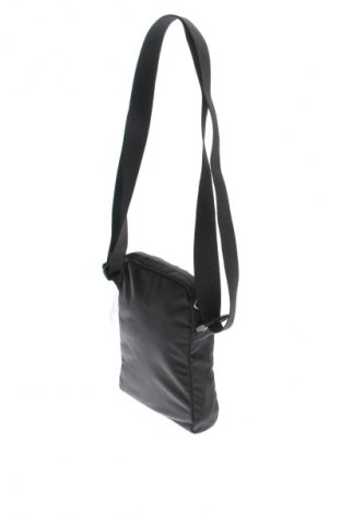 Tasche Calvin Klein Jeans, Farbe Schwarz, Preis 77,99 €