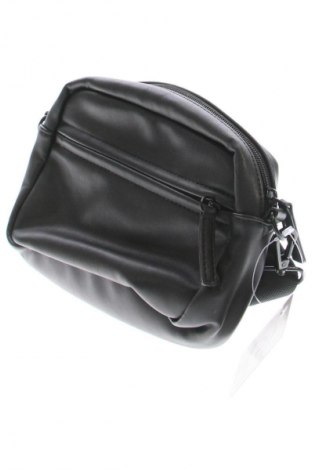 Kabelka  Pier One, Barva Černá, Cena  249,00 Kč