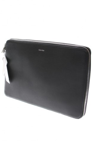 Taška na dokumenty Calvin Klein, Barva Černá, Cena  2 179,00 Kč