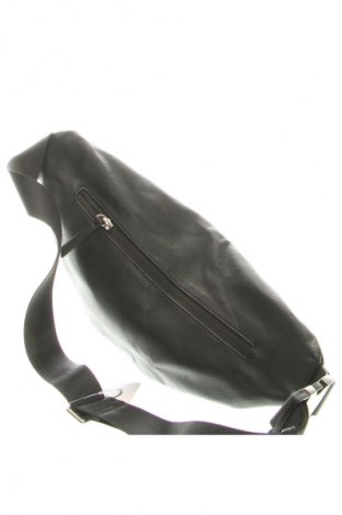 Ledvinka  Guess, Barva Černá, Cena  829,00 Kč