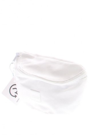 Ledvinka  Urban Classics, Barva Bílá, Cena  249,00 Kč